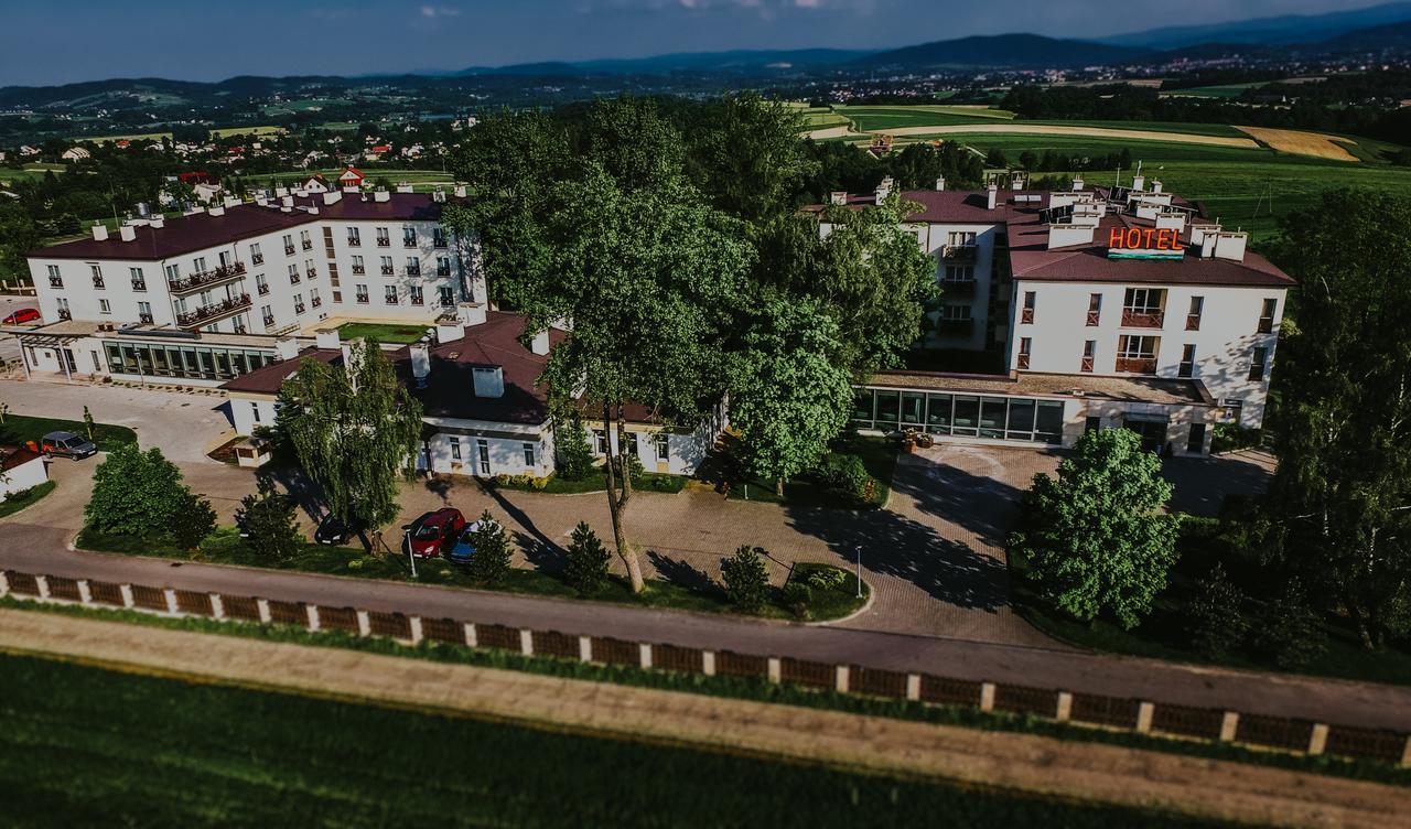 Hotel Radocza Park Business Екстер'єр фото