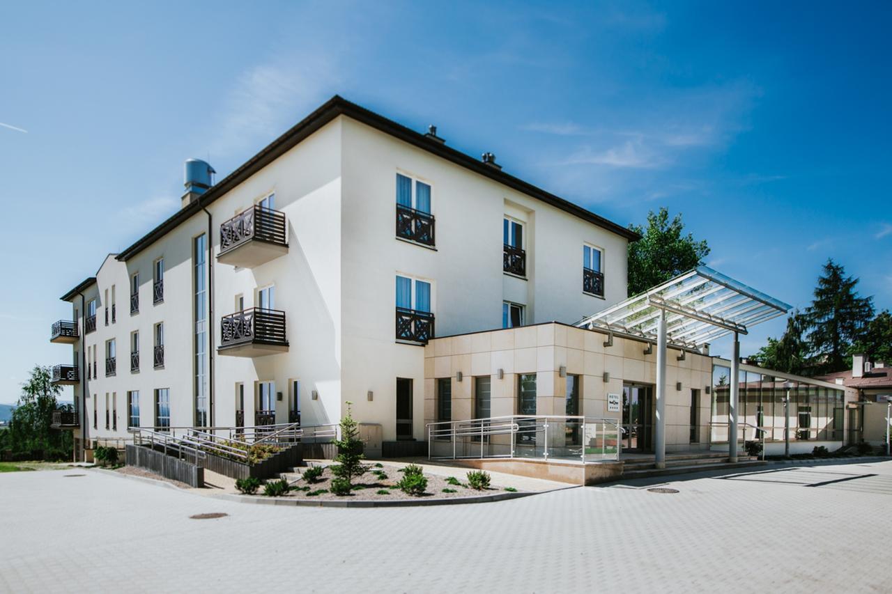 Hotel Radocza Park Business Екстер'єр фото