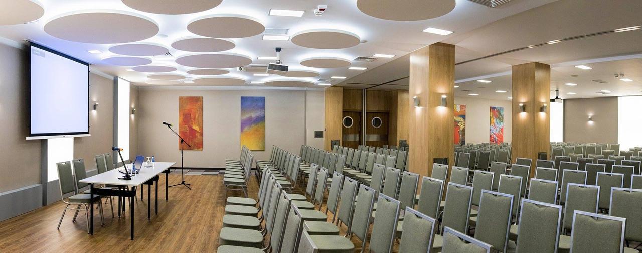 Hotel Radocza Park Business Екстер'єр фото