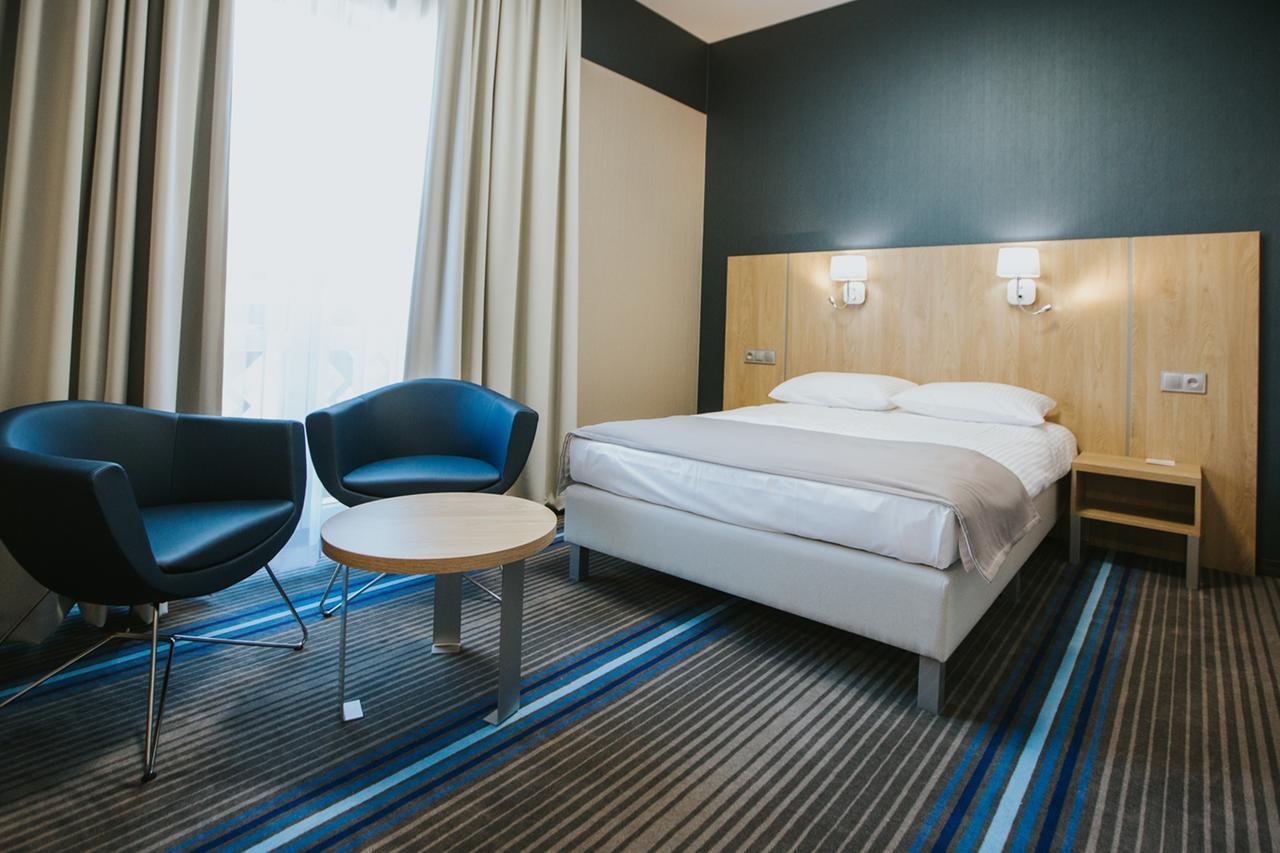 Hotel Radocza Park Business Екстер'єр фото
