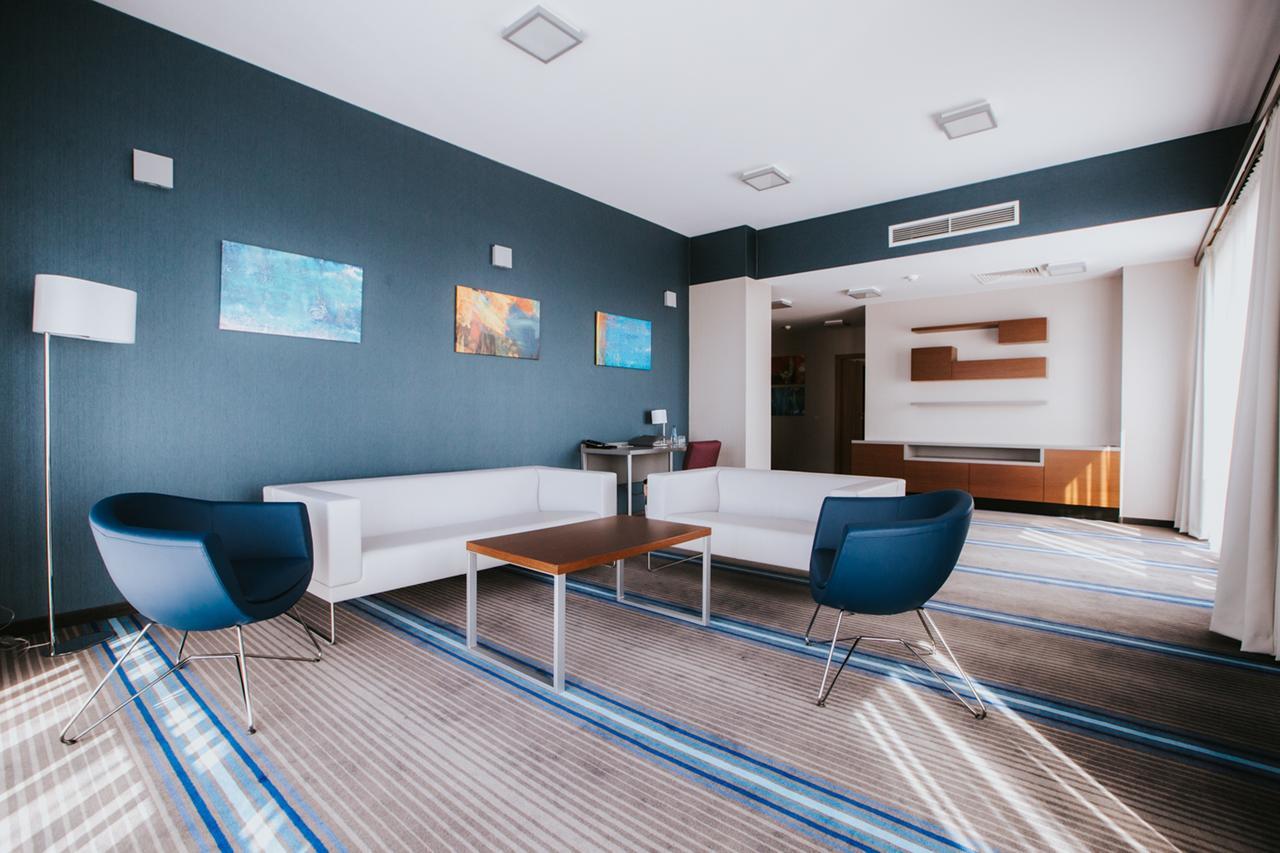 Hotel Radocza Park Business Екстер'єр фото
