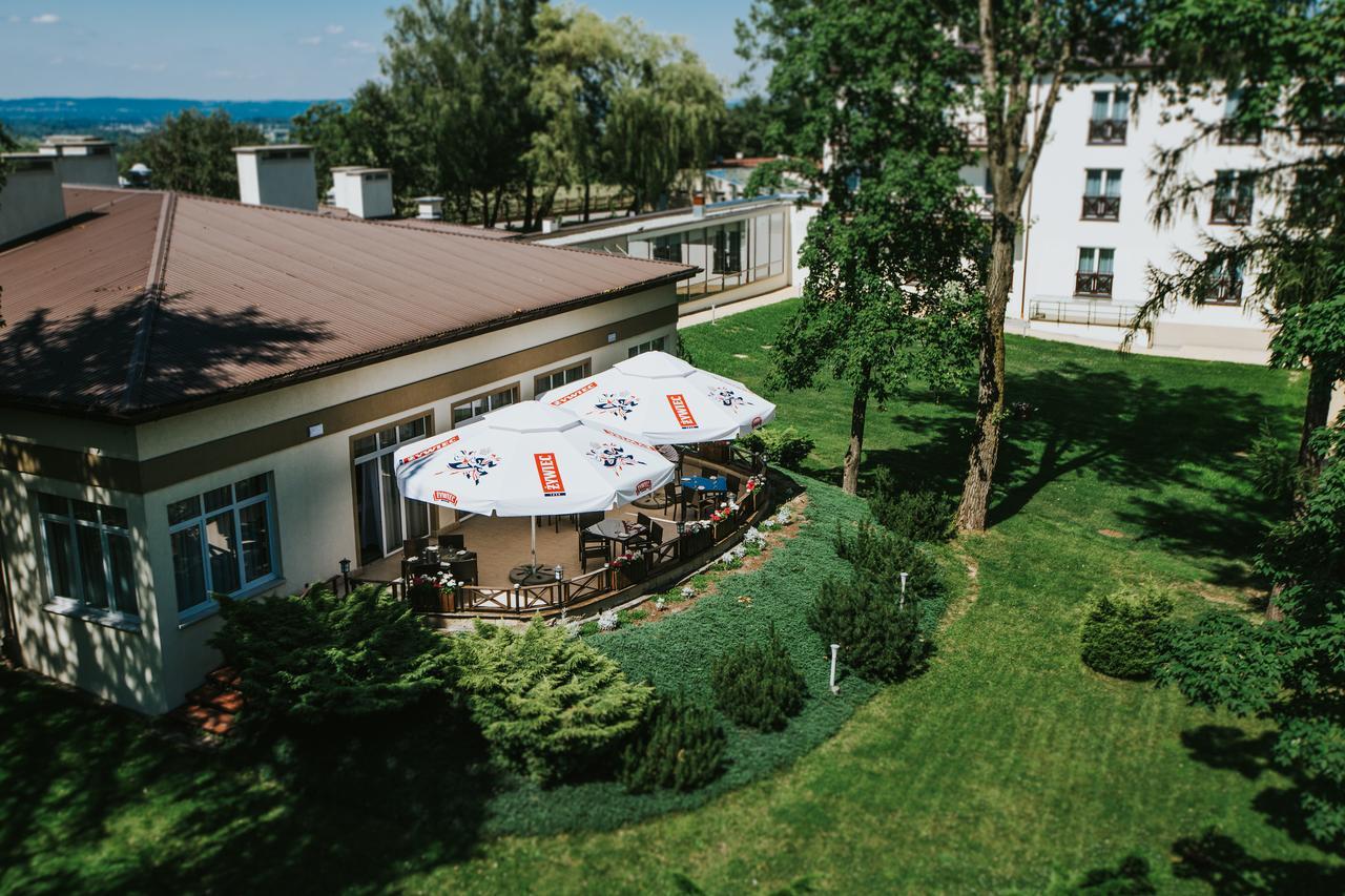 Hotel Radocza Park Business Екстер'єр фото